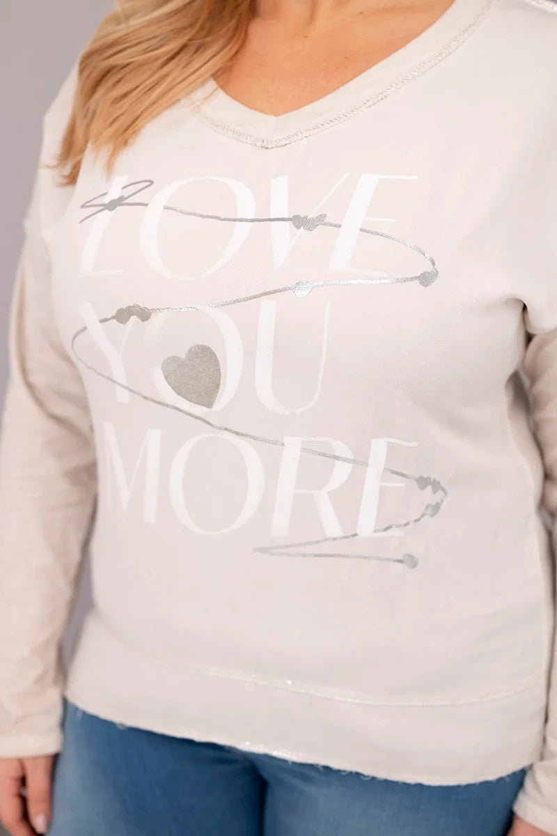 Дамска блуза с надпис Love You More и V-образно деколте