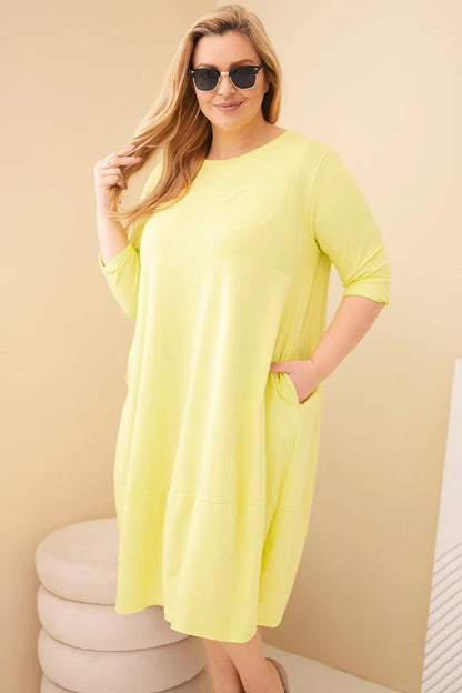 Памучна рокля с навити ръкави и джобове