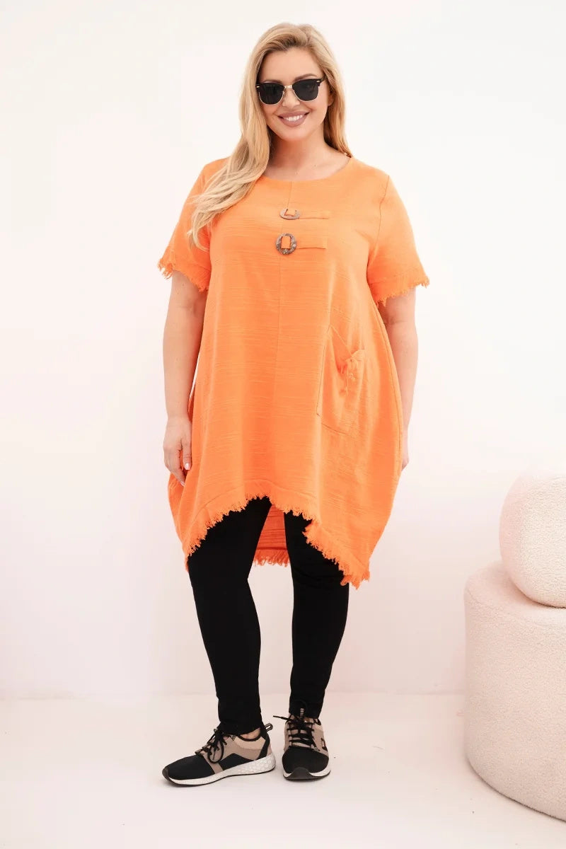 Памучна рокля с асиметричен подгъв и джоб