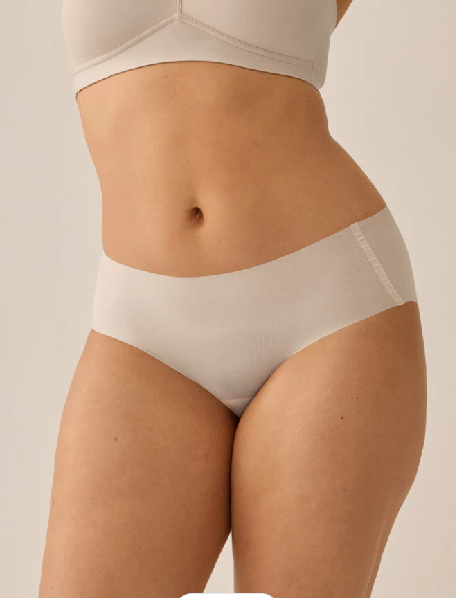 Фини лазерно рязани бикини NATURANA 4007