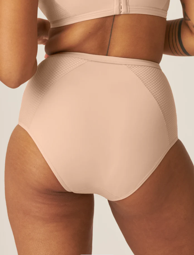 Дълбоки стягащи бикини NATURANA 4679