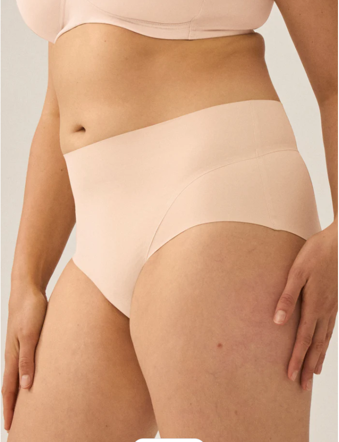 Дълбоки лазерно рязани бикини NATURANA 4832