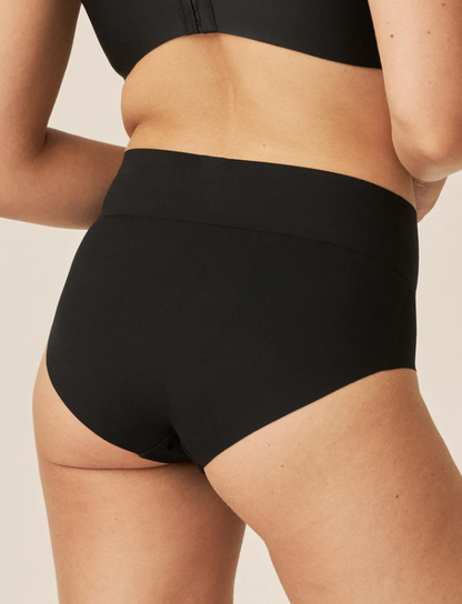 Дълбоки лазерно рязани бикини NATURANA 4832