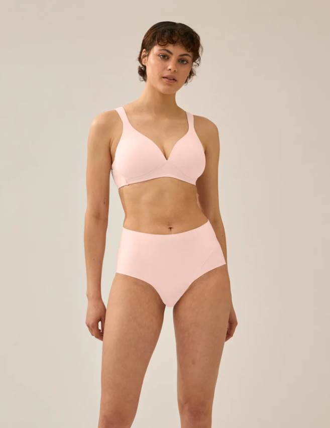 Дълбоки лазерно рязани бикини NATURANA 4832