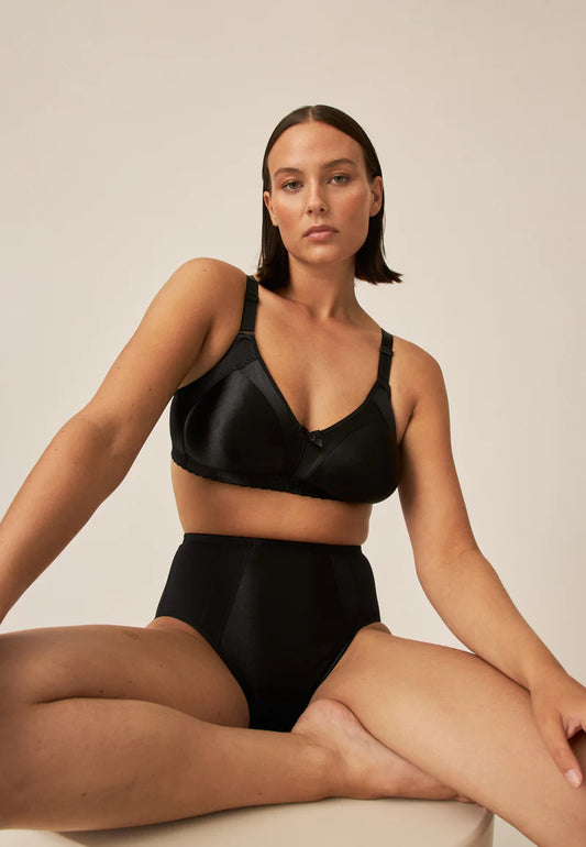 Сутиен с меки чаши без банели NATURANA 5063 - черно