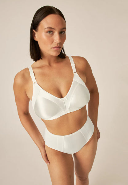 Сутиен с меки чаши без банели NATURANA 5063 - екрю