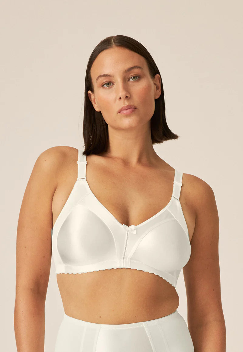 Сутиен с меки чаши без банели NATURANA 5063 - екрю