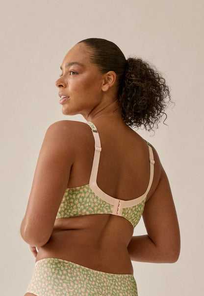 Сутиен с оформени чаши без банели NATURANA 5119 - Резида