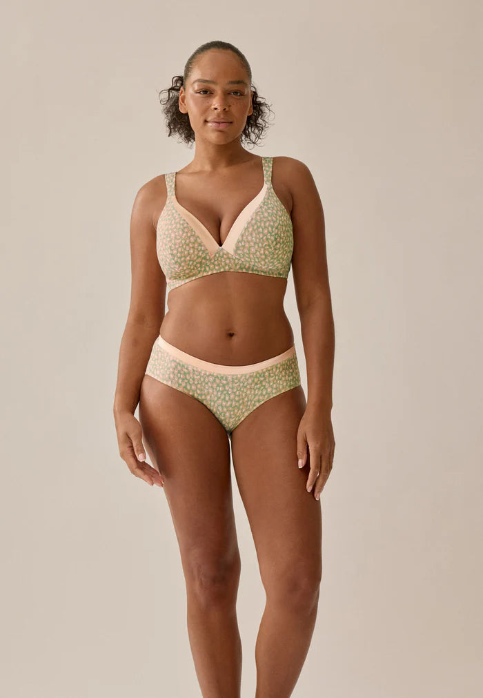 Сутиен с оформени чаши без банели NATURANA 5119 - Резида