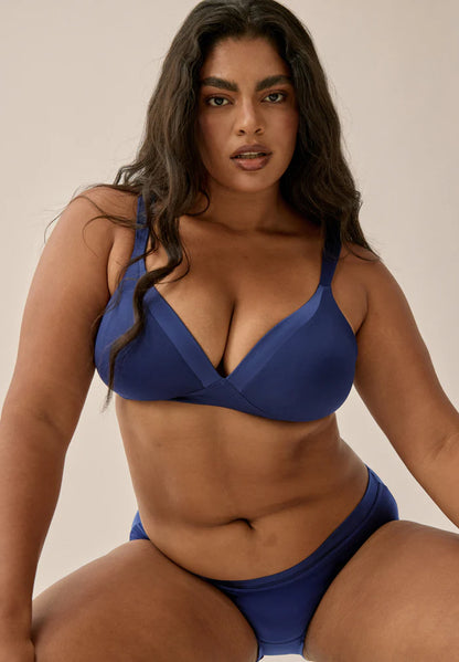 Сутиен с оформени чаши без банели NATURANA 5119 - тъмносин