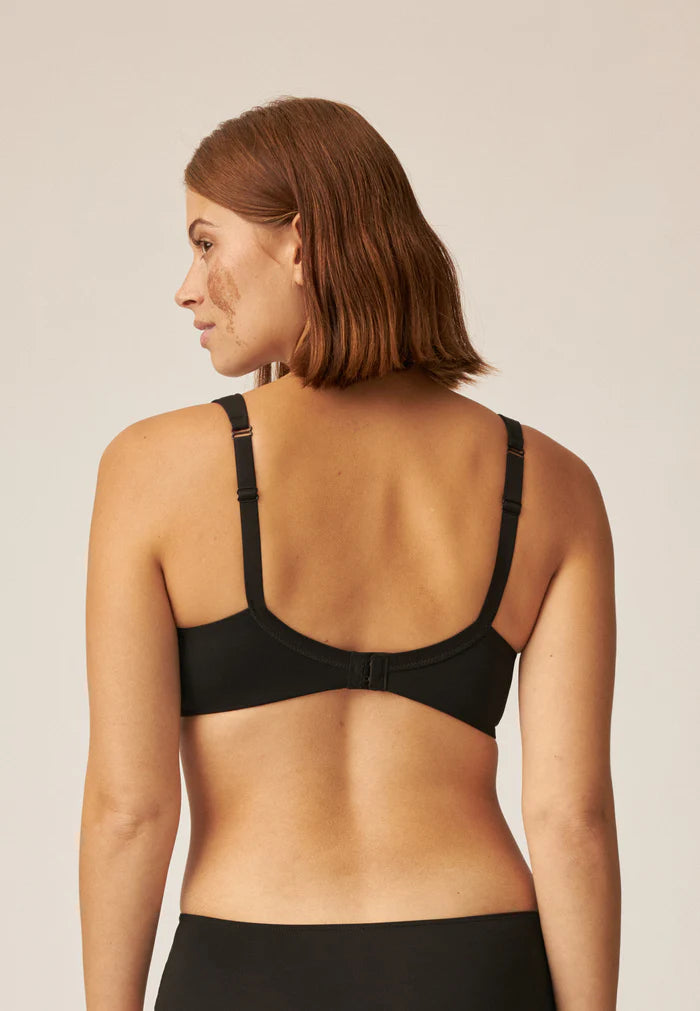 Сутиен с оформени чаши без банели NATURANA 5119 - черно