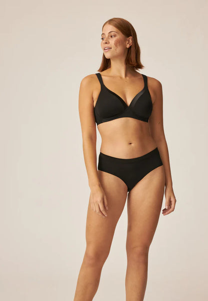 Сутиен с оформени чаши без банели NATURANA 5119 - черно