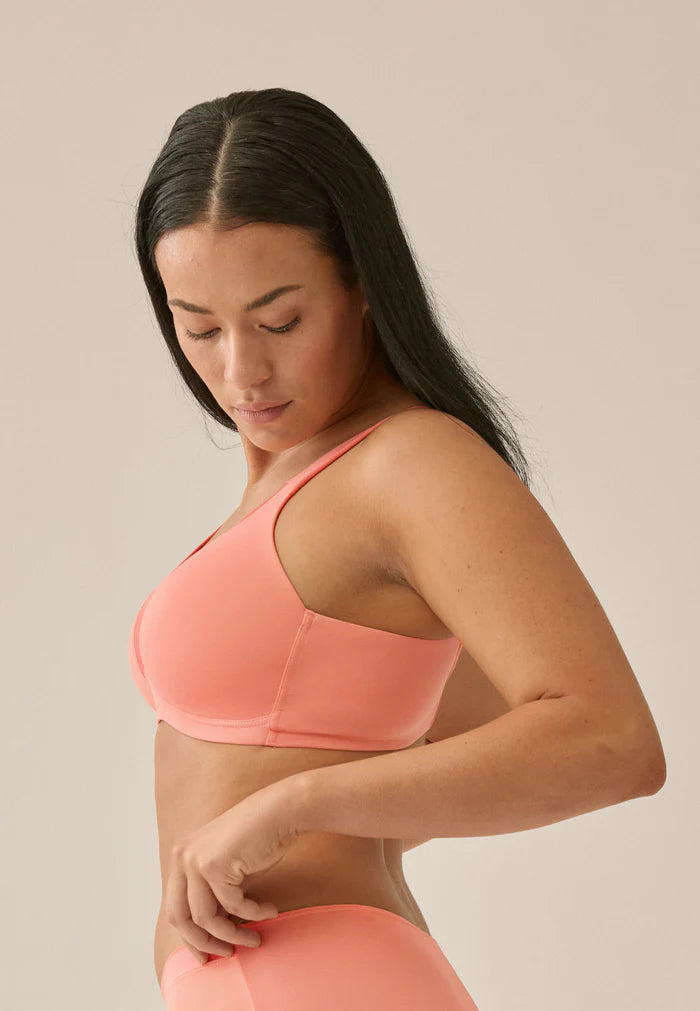 Сутиен с оформени чаши без банели NATURANA 5119 - праскова