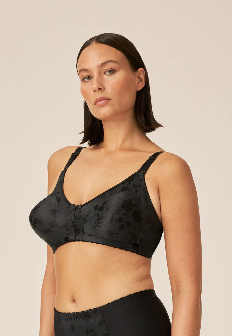 Сутиен с меки чаши без банели NATURANA 5363 - черно