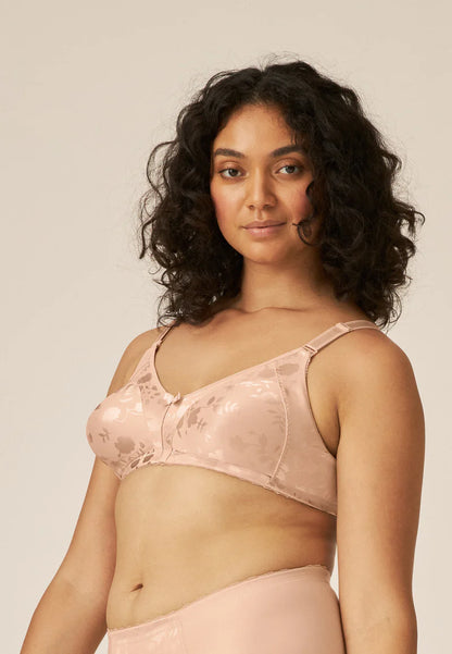 Сутиен с меки чаши без банели NATURANA 5363 - телесен