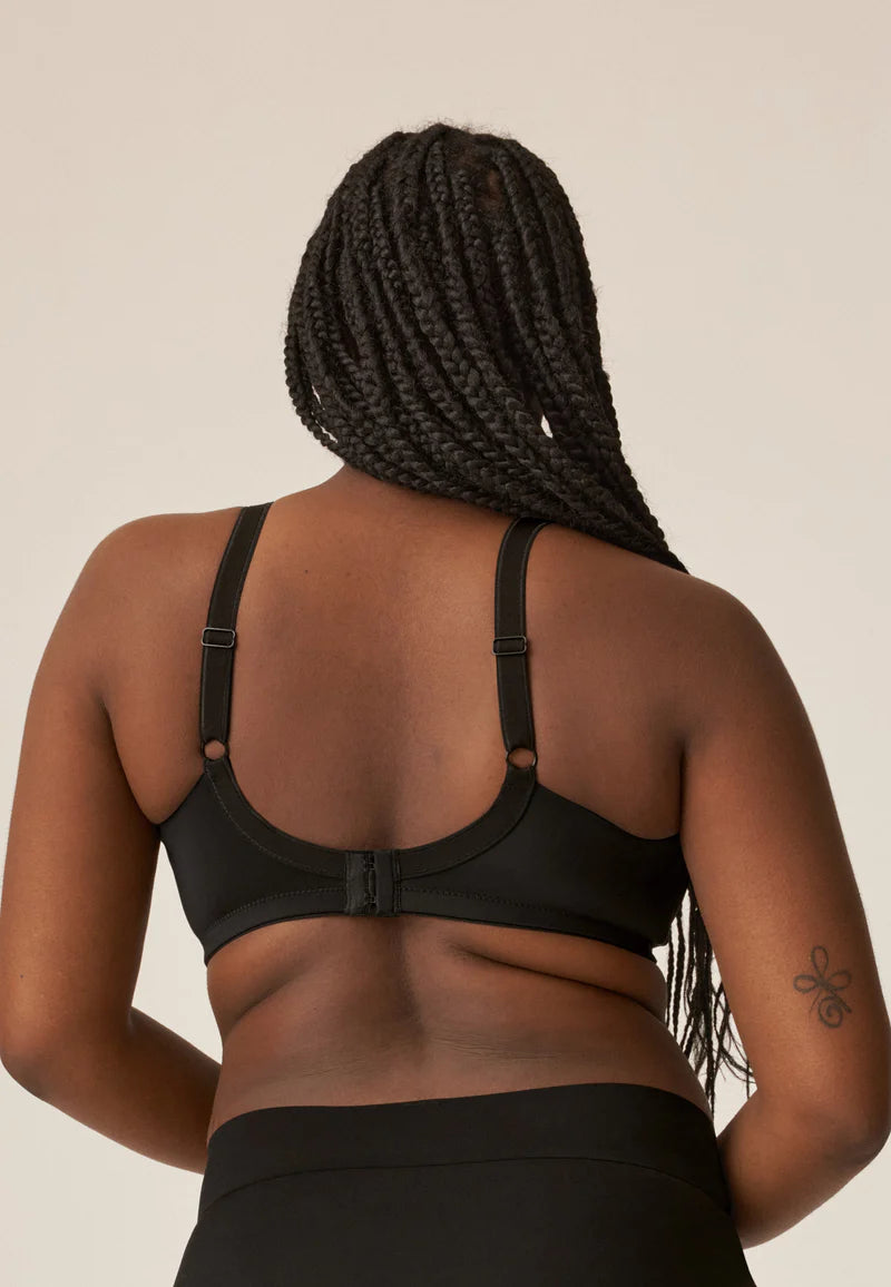 Сутиен с подплатени чаши без банели NATURANA 5632 - черно