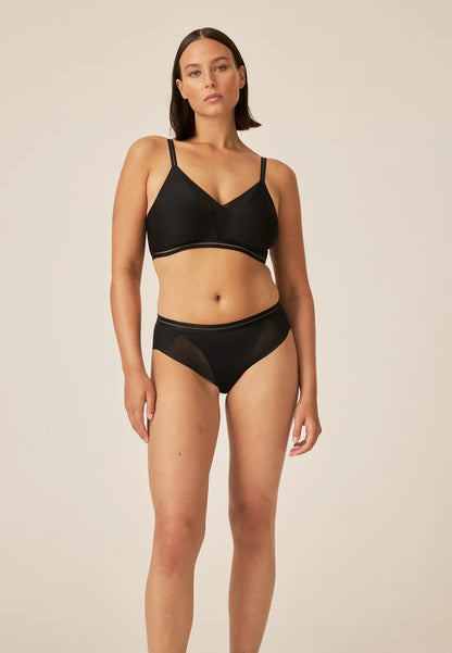 Сутиен с меки чаши без банели NATURANA 5658 - черно