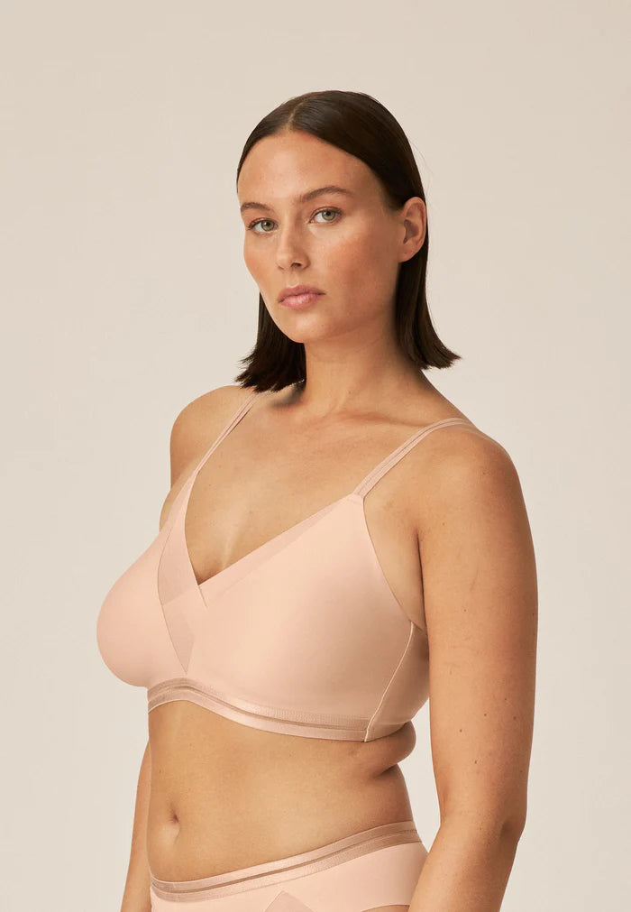 Сутиен с меки чаши без банели NATURANA 5658 - телесен