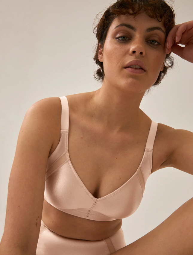 Сутиен с меки чаши без банели NATURANA 5662