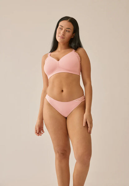 Сутиен с оформени чаши без банели NATURANA 5675 - бледо розов