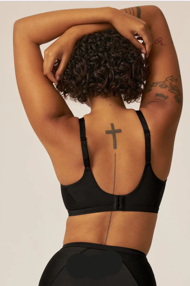 Сутиен с меки чаши без банели NATURANA 5679