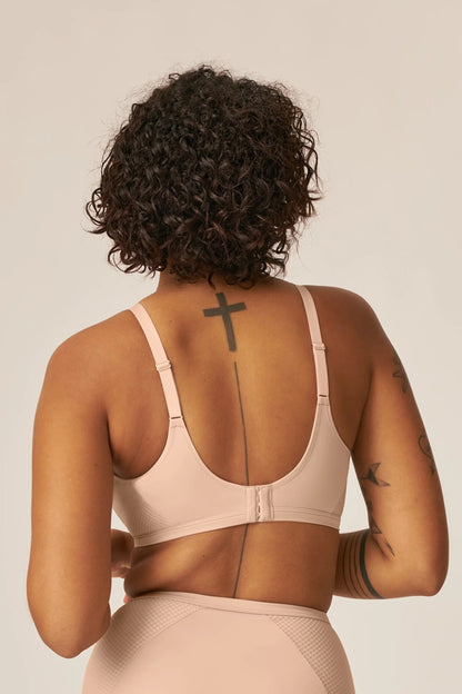 Сутиен с меки чаши без банели NATURANA 5679