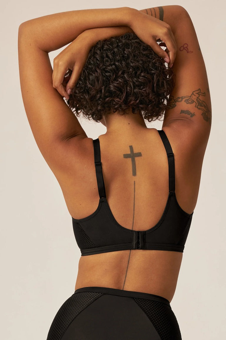 Сутиен с меки чаши без банели NATURANA 5679