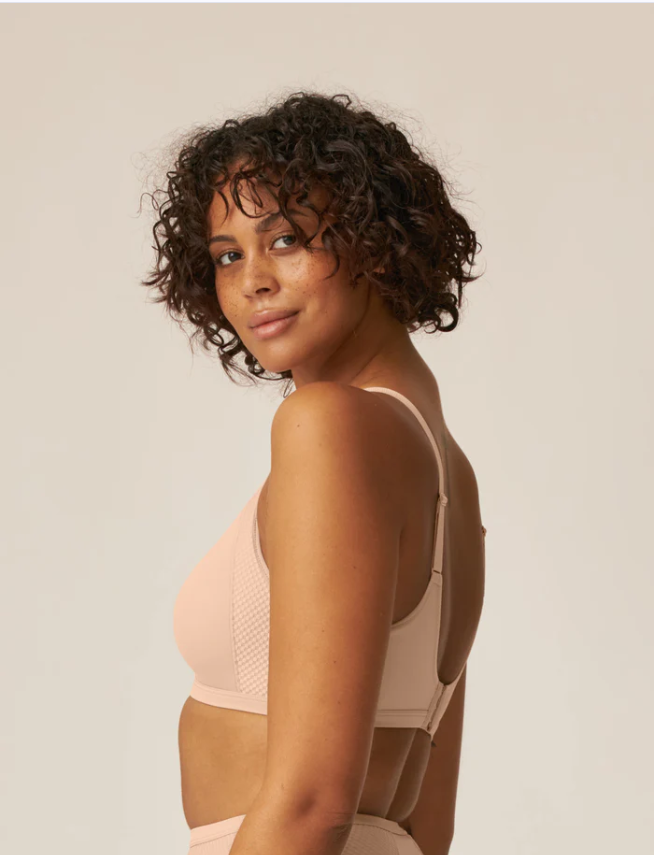 Сутиен с меки чаши без банели NATURANA 5679