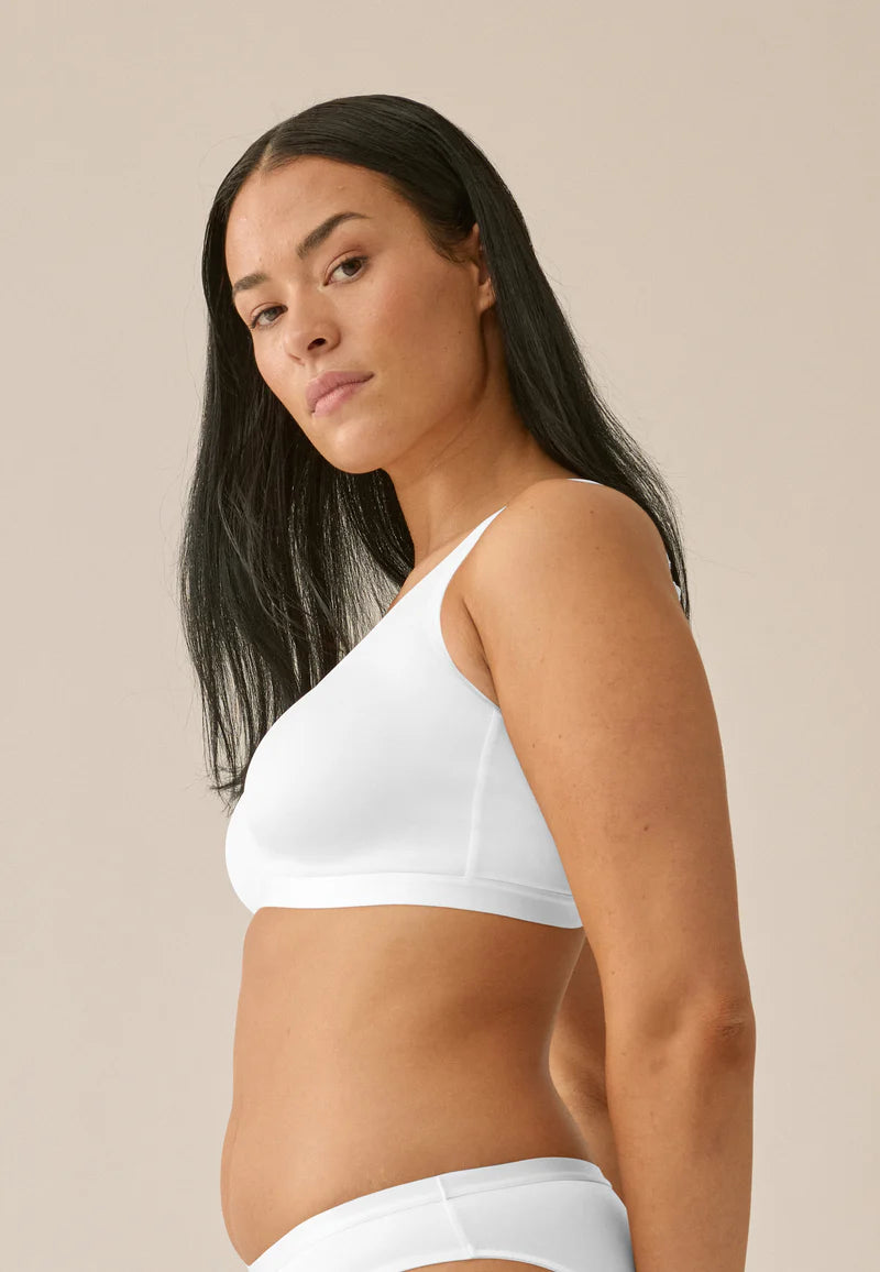Сутиен без банели, изработен от лек материал NATURANA 5683 - бяло