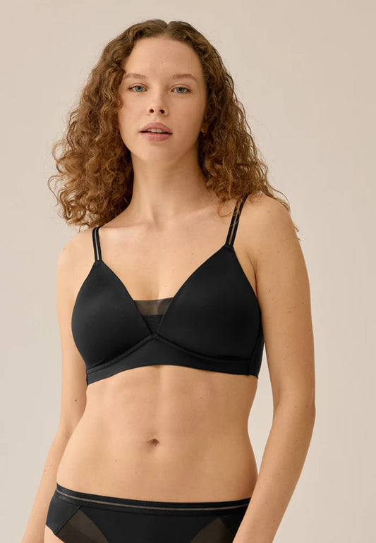 Сутиен с оформени чаши и без банели NATURANA 5758-черно
