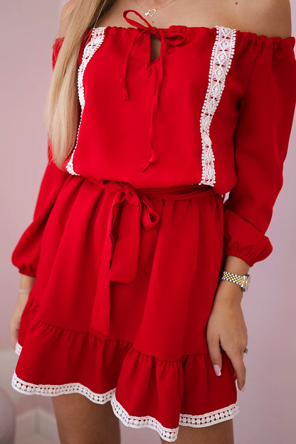 Рокля с открити рамене и дантелена украса 66046