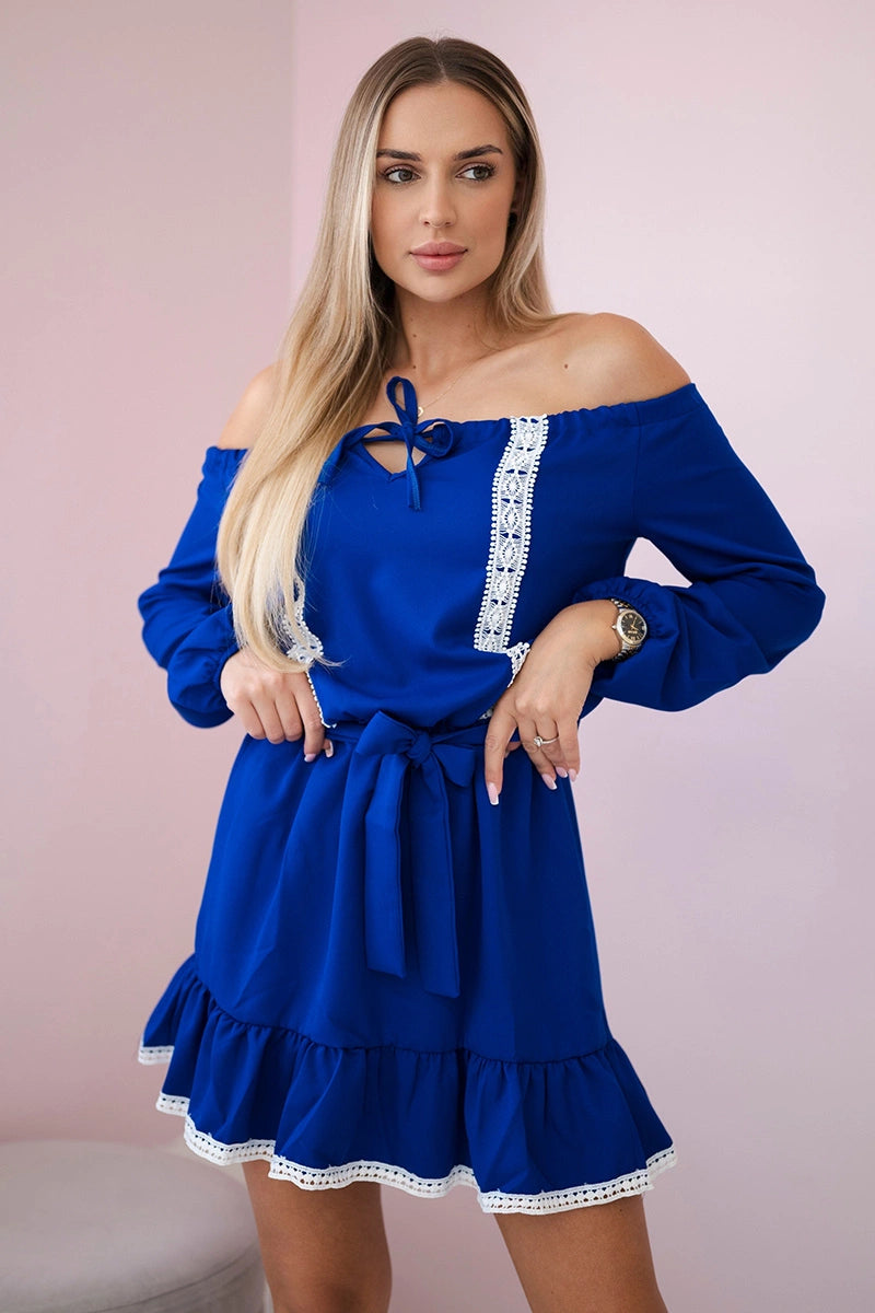 Рокля с открити рамене и дантелена украса 66046