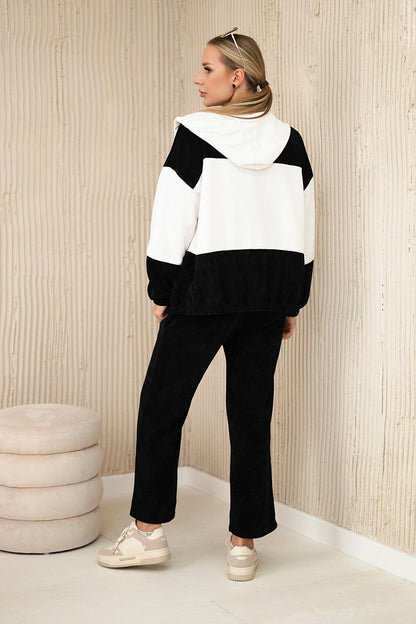 Рипсен велурен комплект от суитчер с панталони 6650