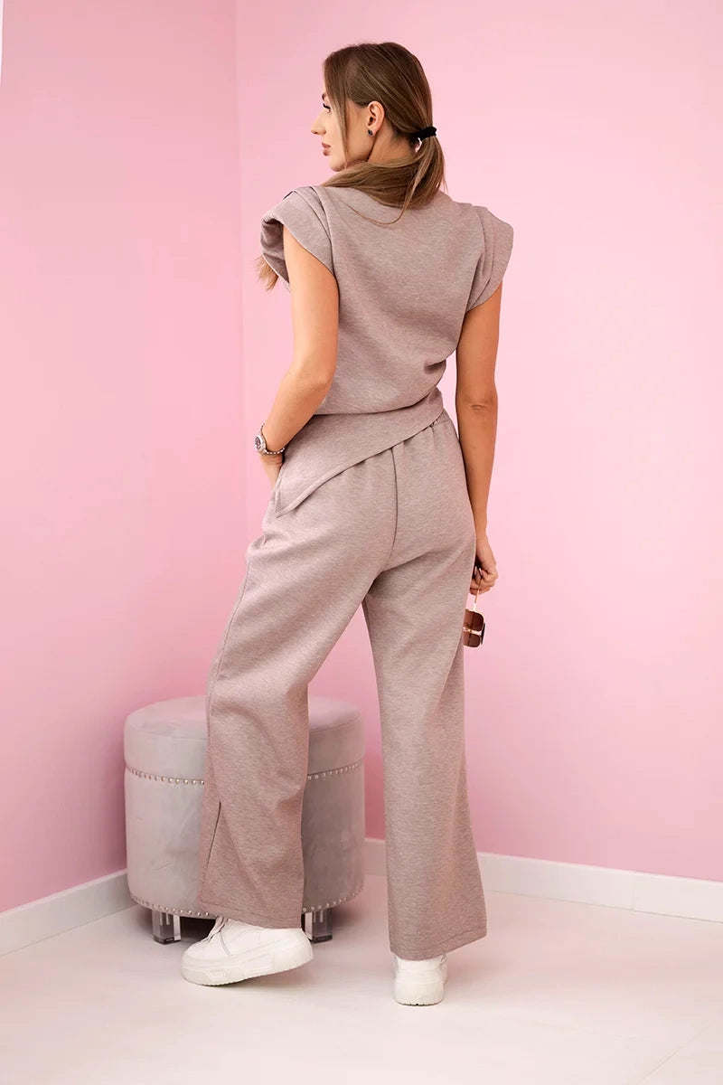 Комплект от асиметрична блуза с панталон 7349