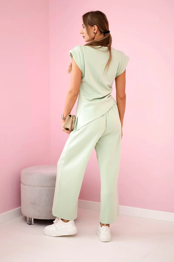 Комплект от асиметрична блуза с панталон 7349