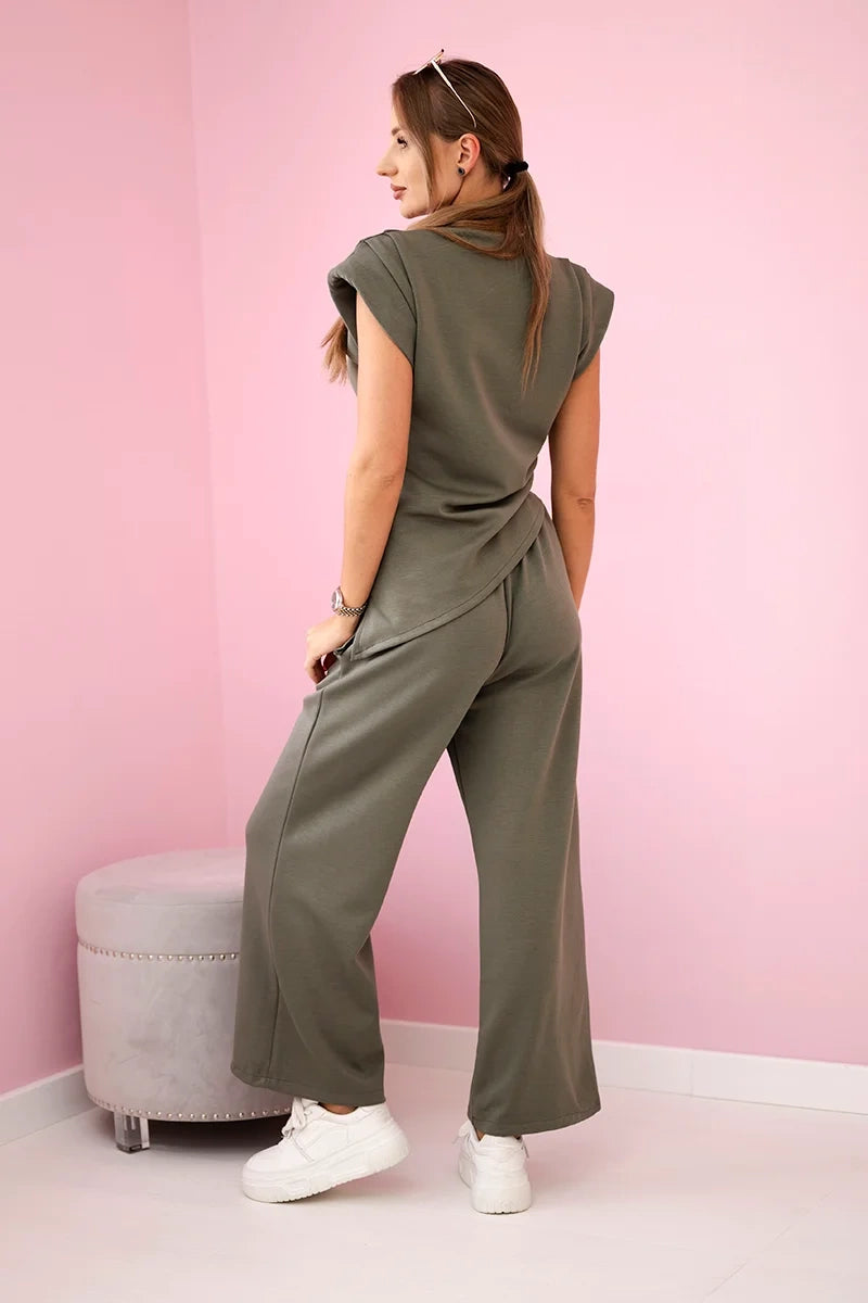 Комплект от асиметрична блуза с панталон 7349