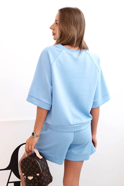 Дамски комплект с блуза с къс ръкав и шорти с ластик 7402