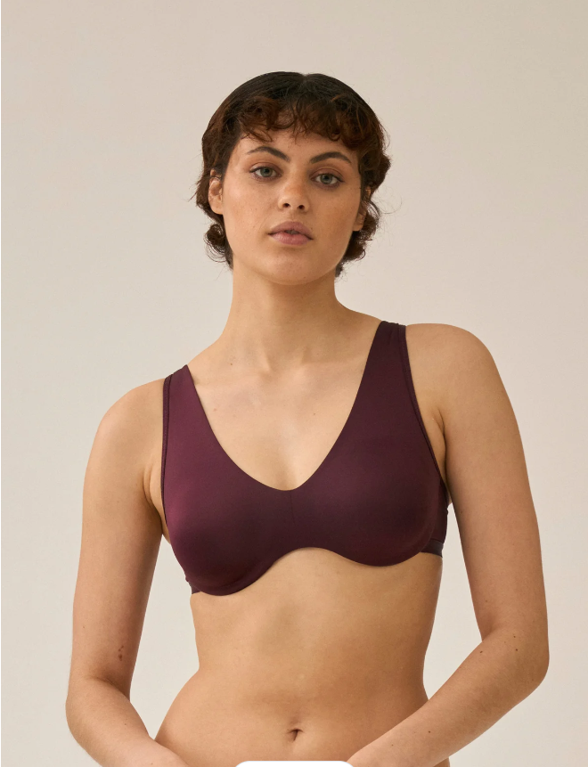 Сутиен с меки чаши и банели NATURANA 7683