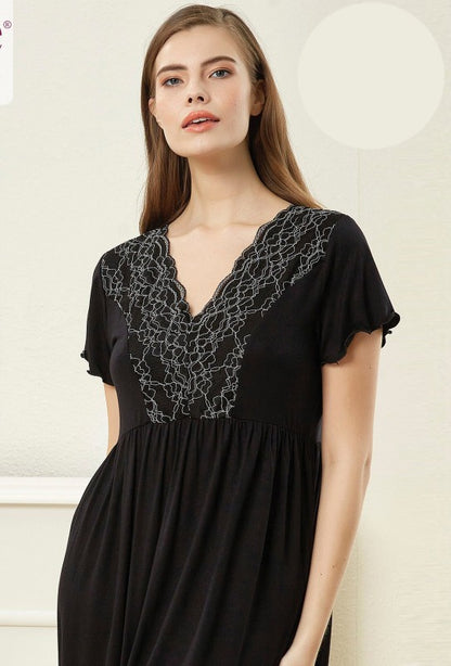 Черна нощница с къс ръкав и дантела 84485
