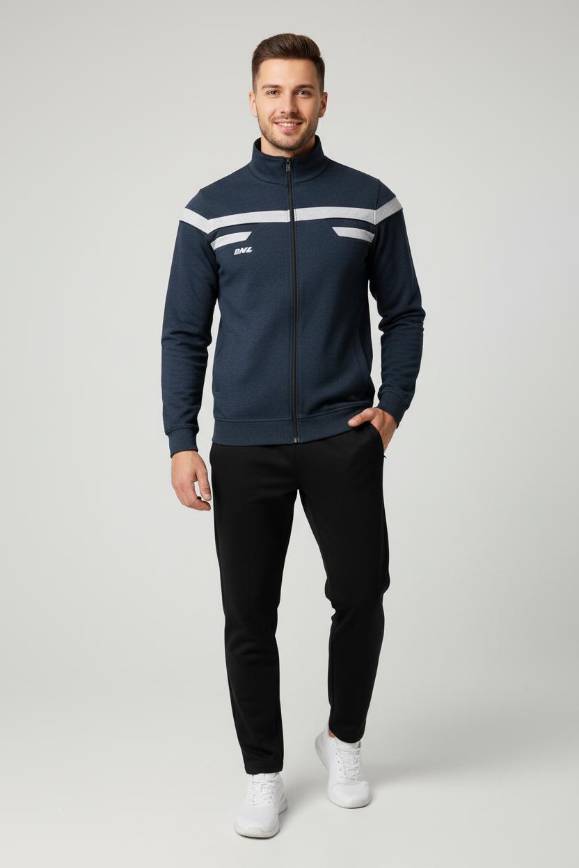 Мъж с тъмносин екип