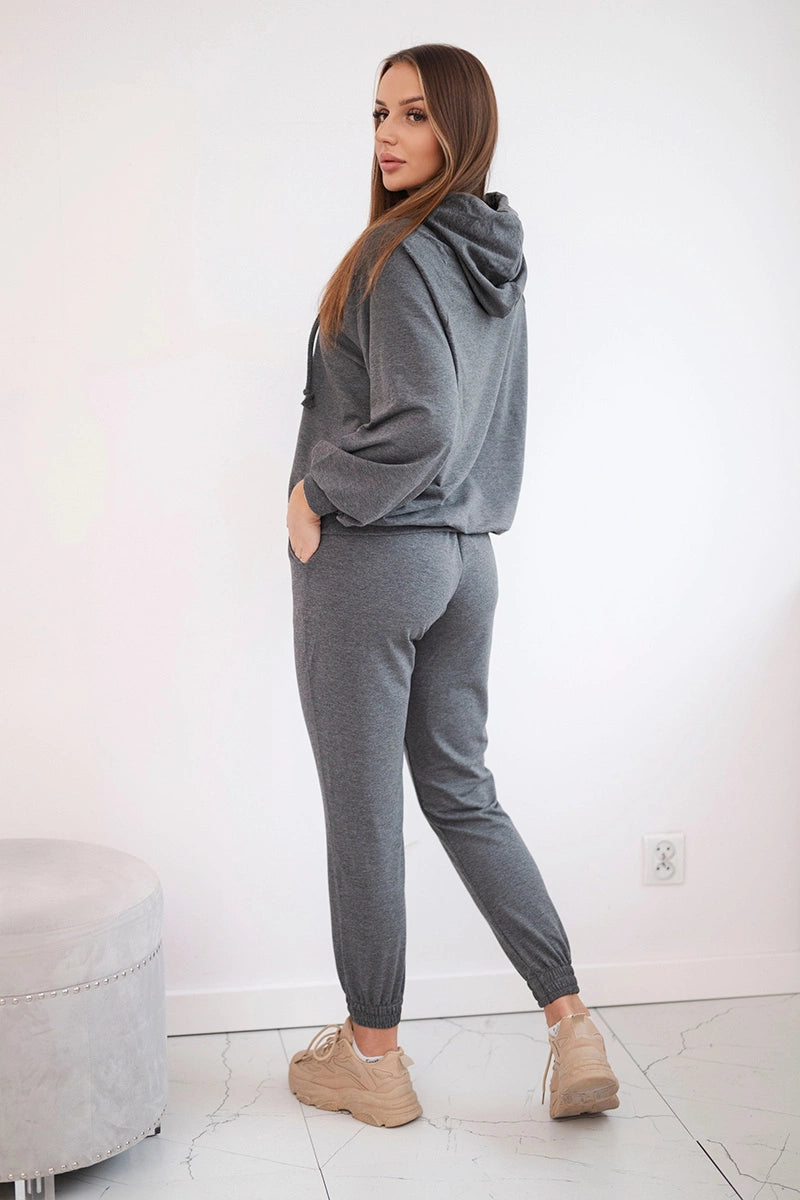 Комплект от суитчер с качулка и панталон 9337