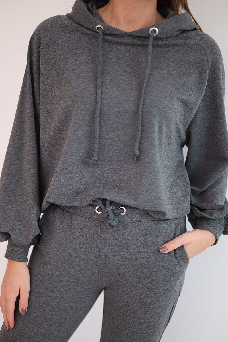 Комплект от суитчер с качулка и панталон 9337