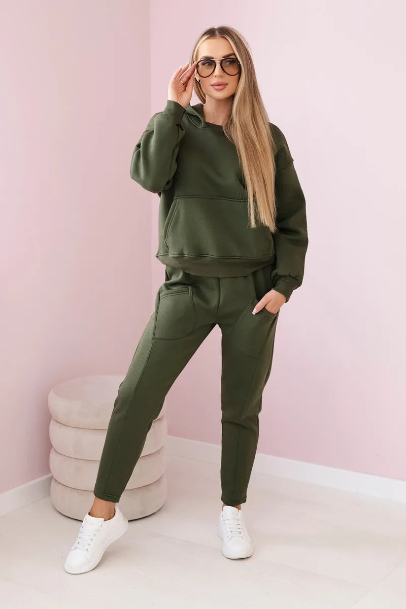 Изолиран комплект суичър с панталон 9577