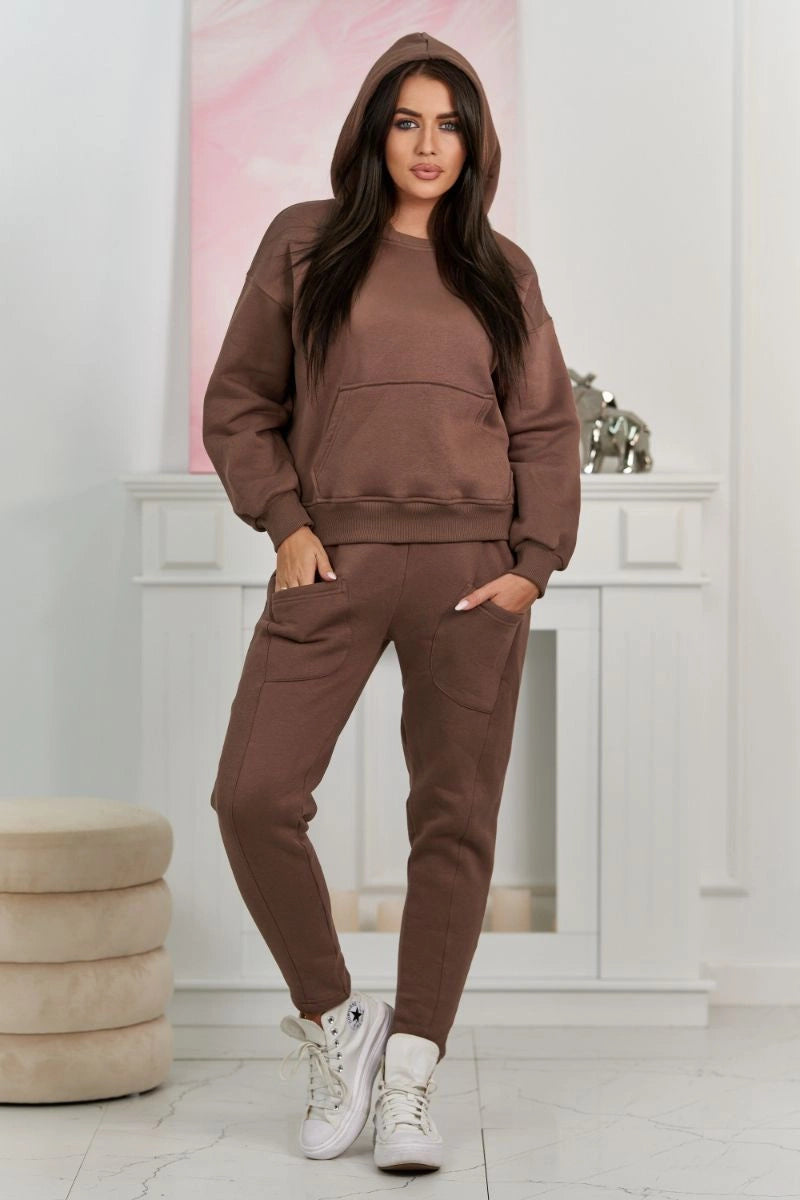 Изолиран комплект суичър с панталон 9577