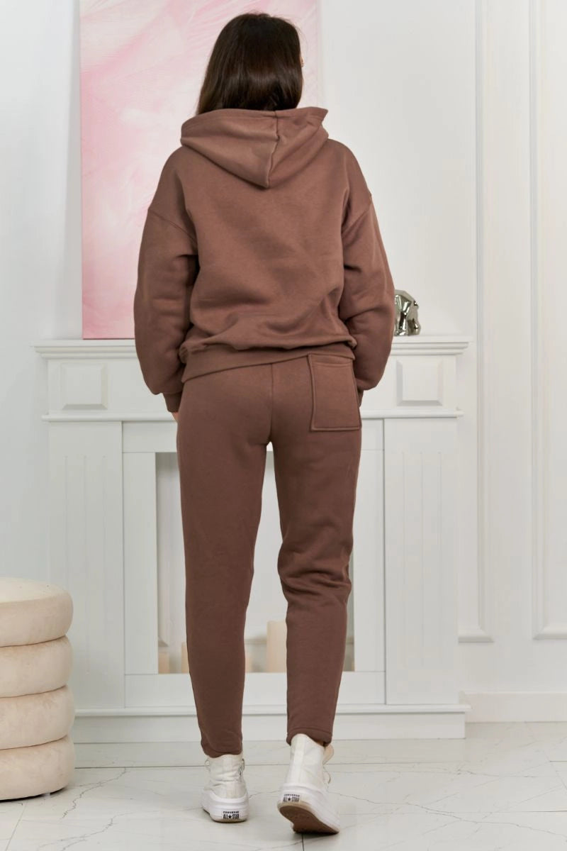 Изолиран комплект суичър с панталон 9577