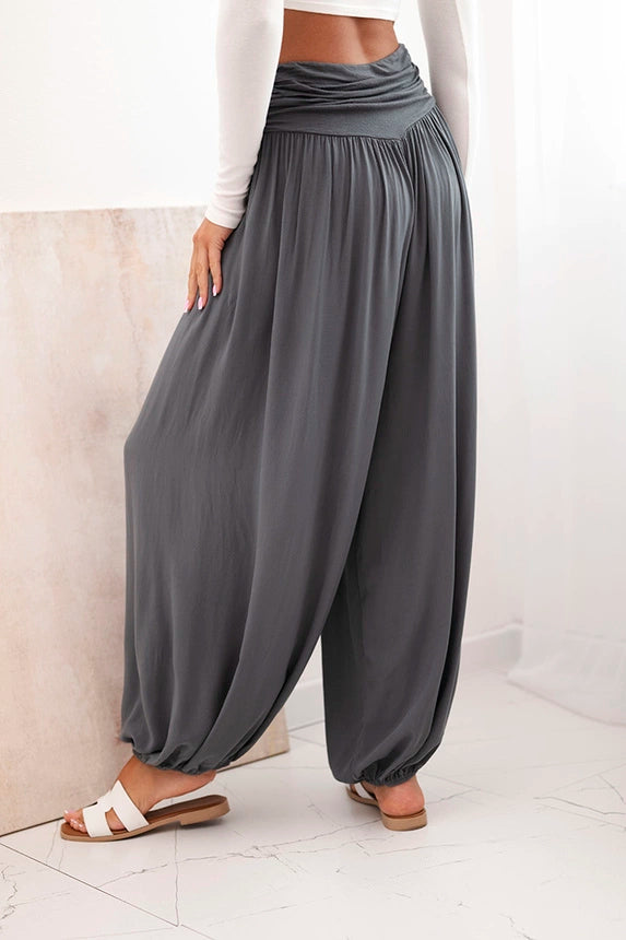 Дамски вискозен панталон с широки крачоли и волани ART9700