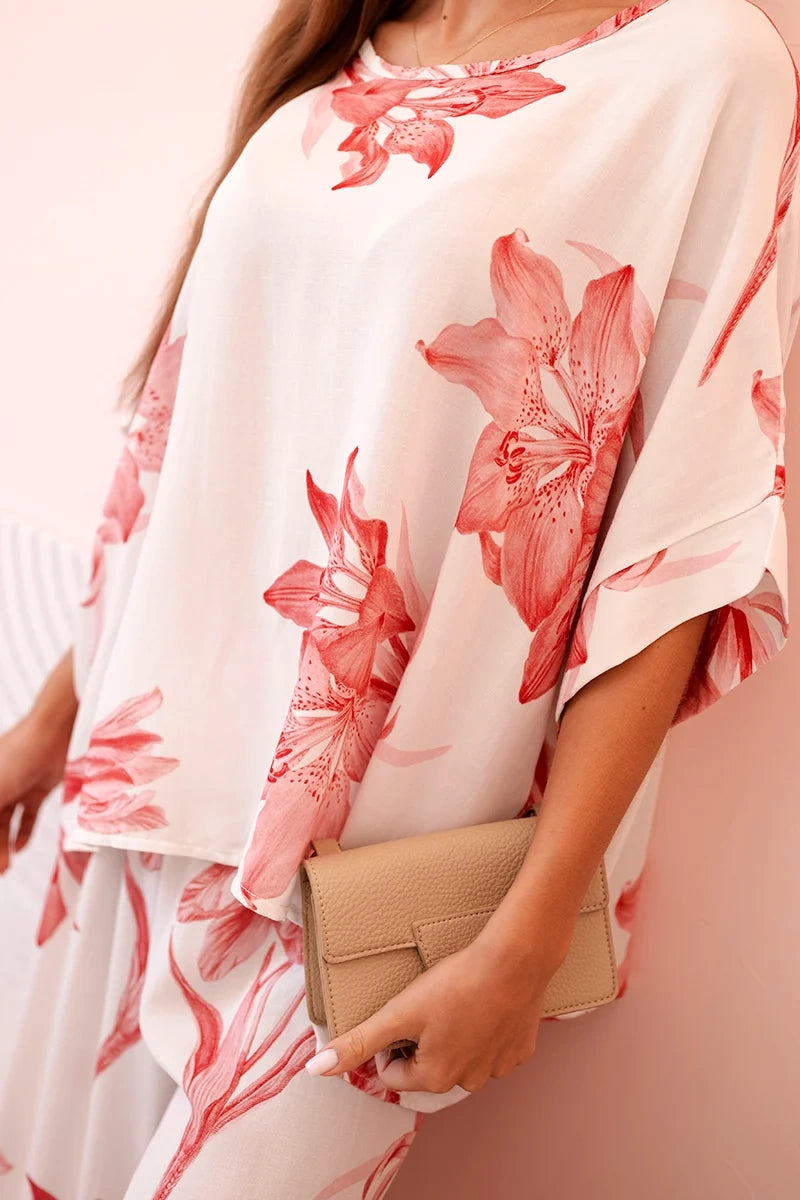 Овърсайз дамски комплект от вискоза с флорален десен ART24107