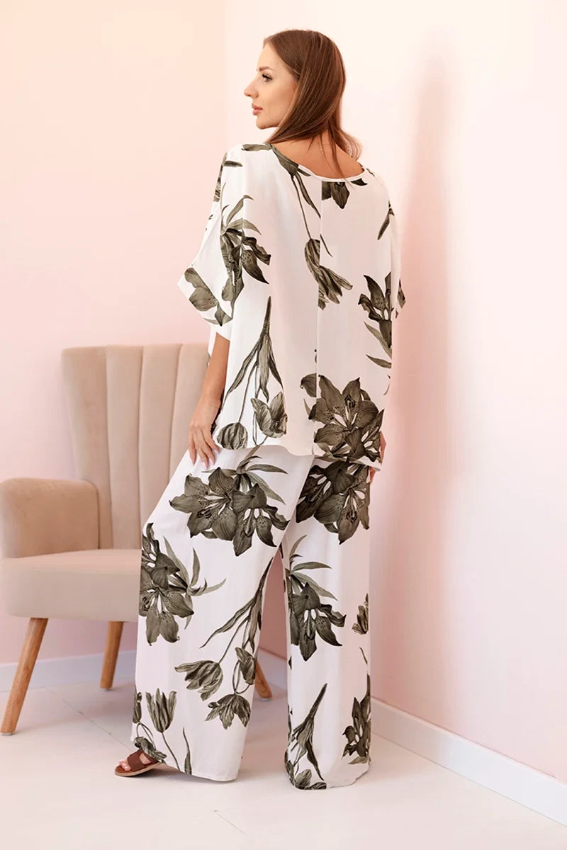 Овърсайз дамски комплект от вискоза с флорален десен ART24107