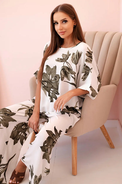 Овърсайз дамски комплект от вискоза с флорален десен ART24107