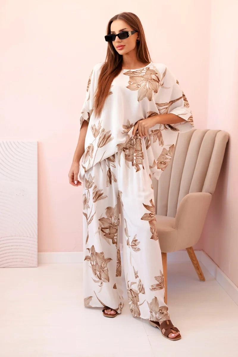 Овърсайз дамски комплект от вискоза с флорален десен ART24107